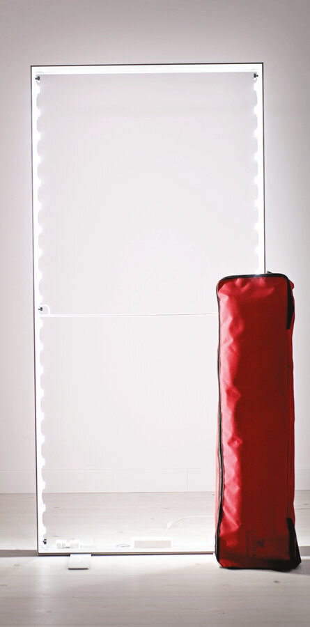 Mobile and Portable Solutions in Backlit Advertising: Efficiency and Flexibility